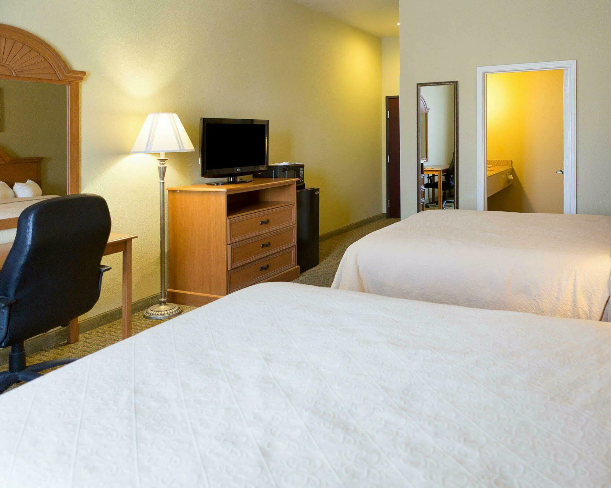 Sonesta Essential La Porte Exterior foto